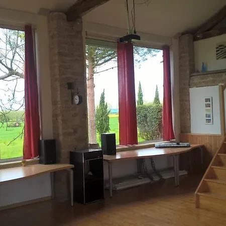 Holiday home Les Bourdoncles Giroussens
